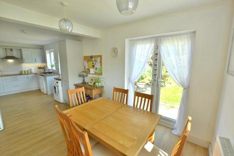 19 Barnes Crescent, Wimborne, BH21 2AY