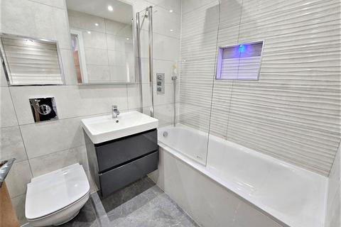 2 bedroom flat to rent, Sydenham Road, Croydon CR0