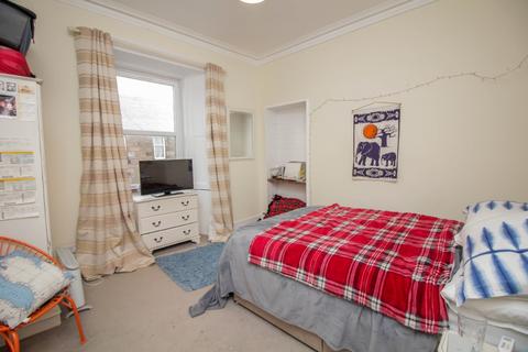 2 bedroom flat to rent, Bruce Street, Stirling Town, Stirling, FK8