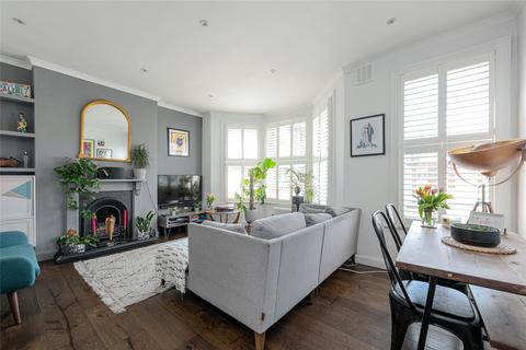 142b Bathurst Gardens, London, NW10 5HX