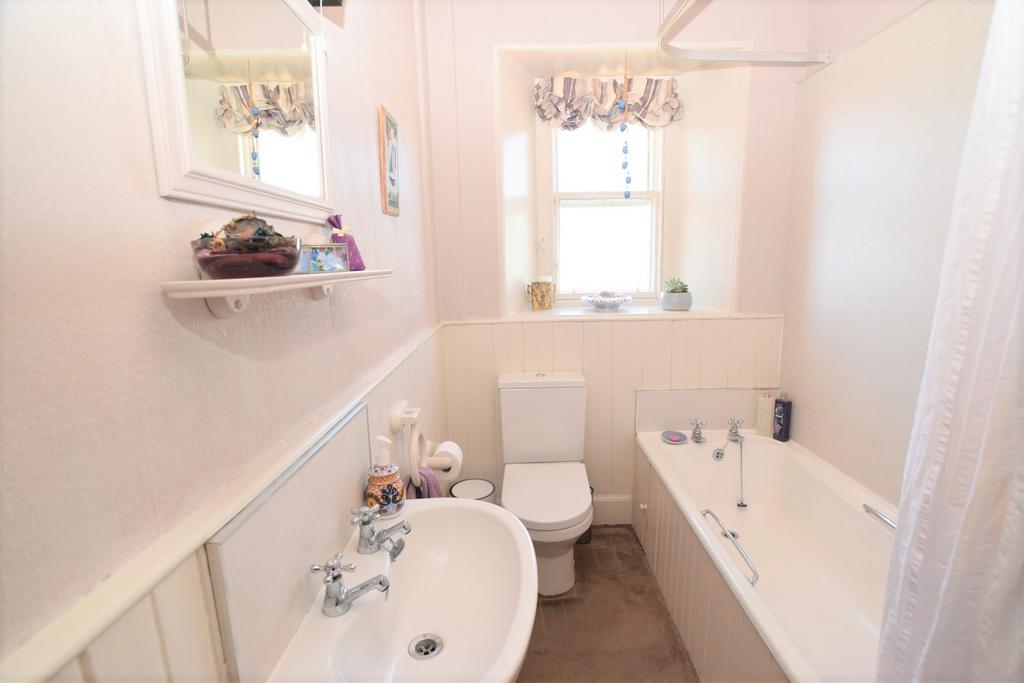 22 Albany Place, Dumfries, DG1 1 JN - Grieve Griers