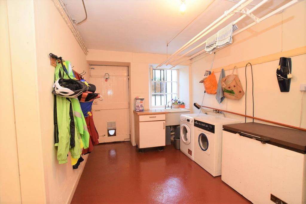 22 Albany Place, Dumfries, DG1 1 JN - Grieve Griers