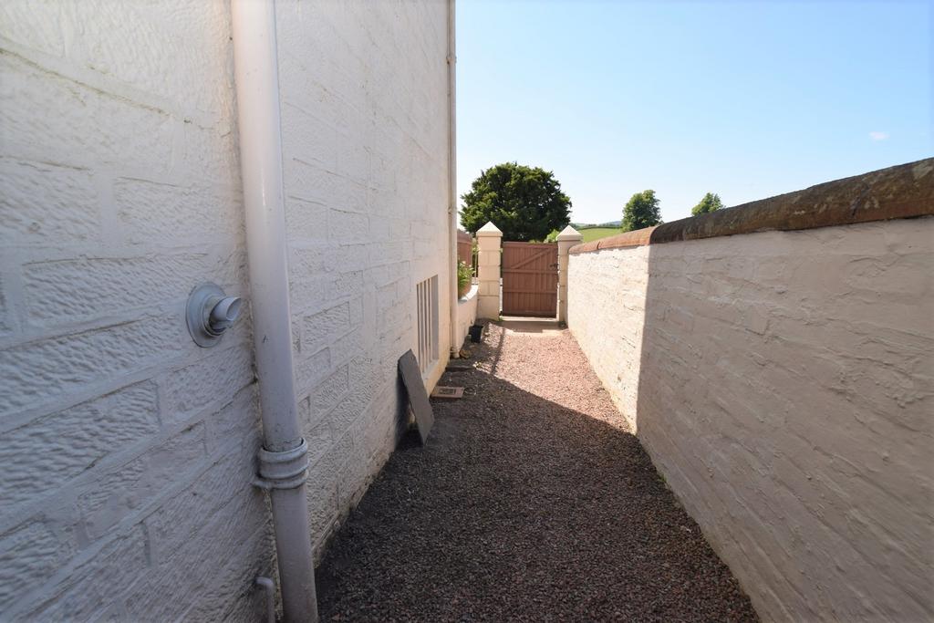 22 Albany Place, Dumfries, DG1 1 JN - Grieve Griers