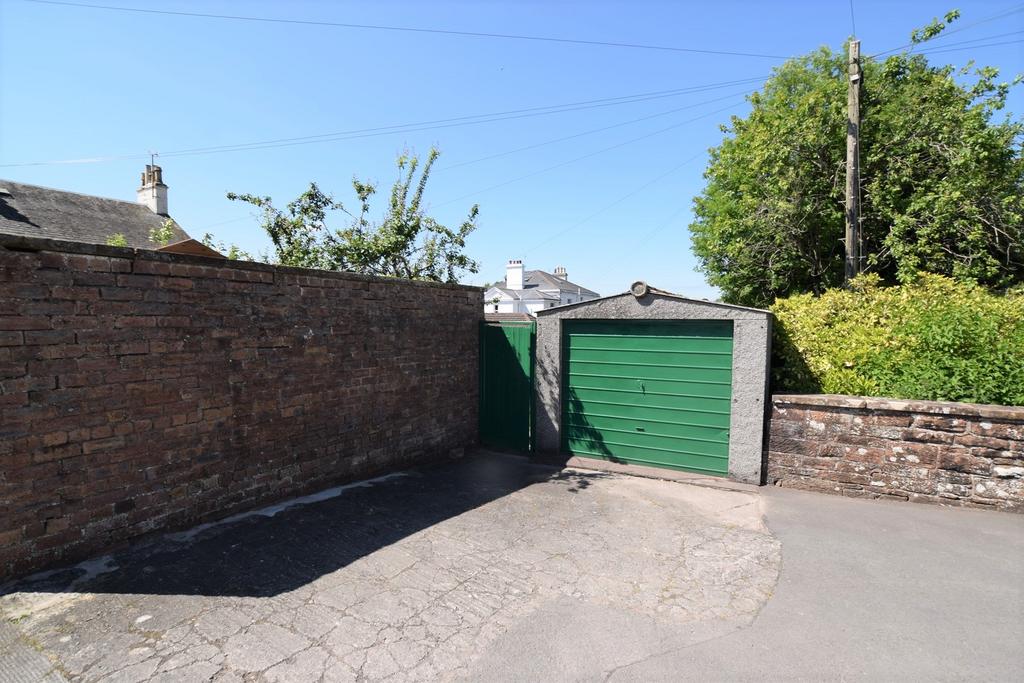 22 Albany Place, Dumfries, DG1 1 JN - Grieve Griers