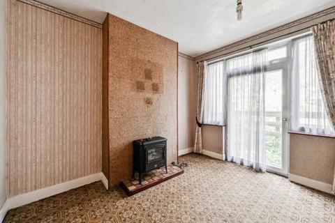72 Billet Road, London, E17 5DN