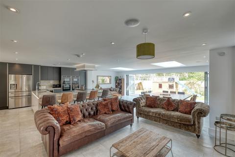 10 Burlingham Square, Worcester, WR5 1EQ