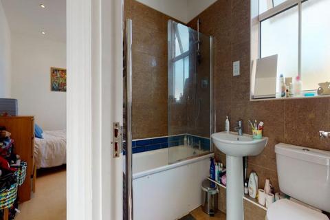 2 bedroom apartment for sale - Railton Road,  London, SE24