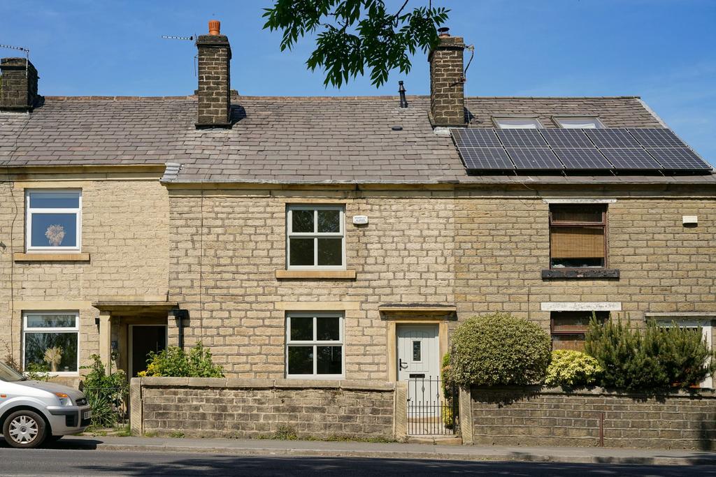 Darwen Road, Bromley Cross, Bolton, BL7 2 bed terraced house for sale