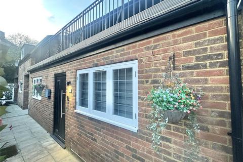 2 bedroom terraced house to rent, Watling Street, Radlett, Hertfordshire, WD7