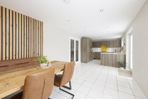 40 Cadwell Gardens, Gorebridge, EH23 4NE