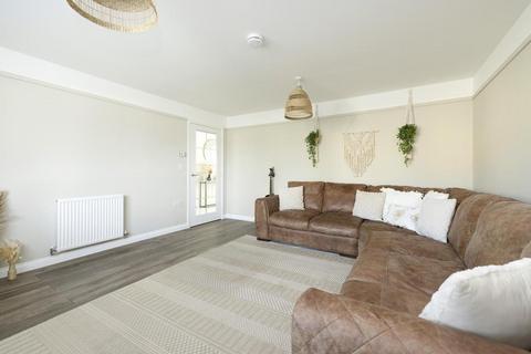 40 Cadwell Gardens, Gorebridge, EH23 4NE