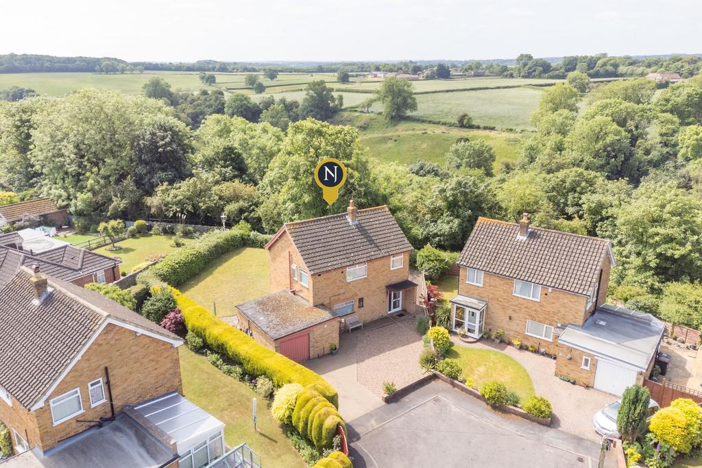 Aspin Oval, Knaresborough 3 bed detached house for sale £450,000