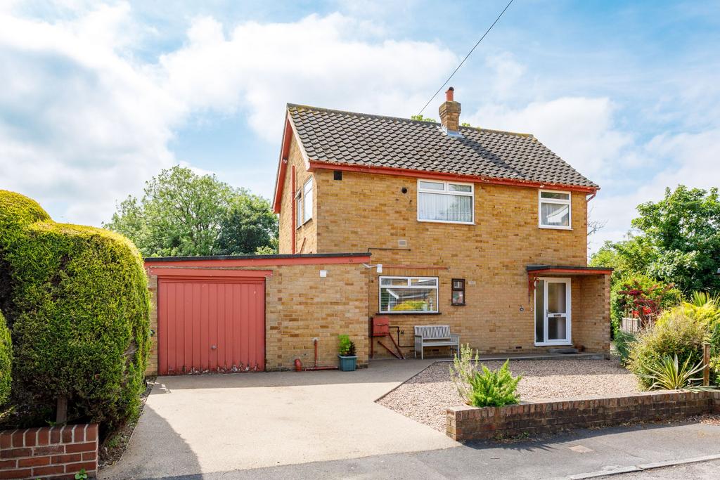 Aspin Oval, Knaresborough 3 bed detached house for sale £450,000