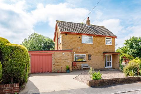 46 Aspin Oval, Knaresborough, HG5 8EL