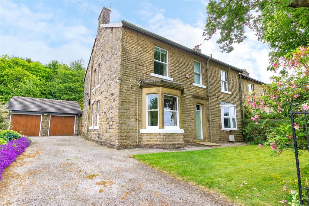 Broadbottom Road, Mottram, Hyde, Greater Manchester, SK14 4 bed semi