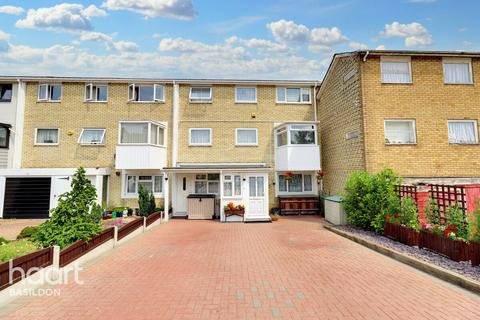36 Botelers, Basildon, SS16 5SD