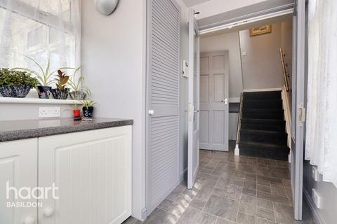 36 Botelers, Basildon, SS16 5SD