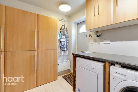36 Botelers, Basildon, SS16 5SD