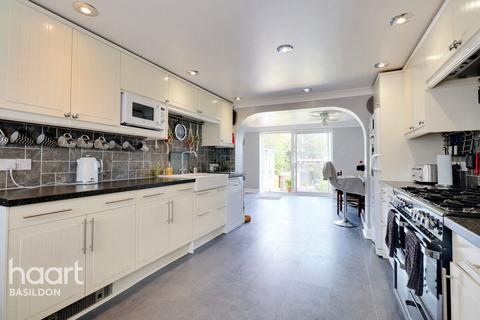 36 Botelers, Basildon, SS16 5SD
