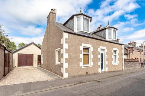 2 Ruthven Street, Auchterarder, PH3 1BW