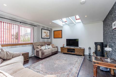 2 Ruthven Street, Auchterarder, PH3 1BW