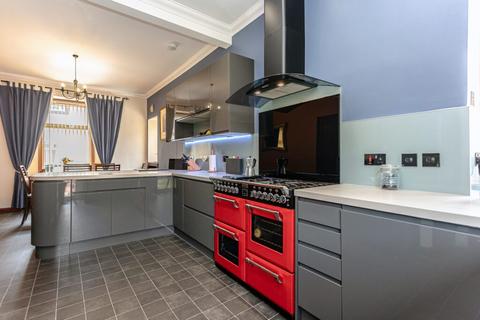 2 Ruthven Street, Auchterarder, PH3 1BW