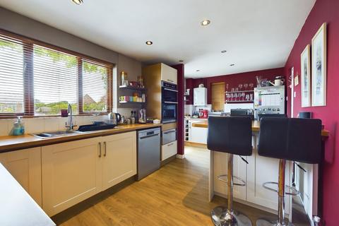 4 bedroom detached house for sale, Hamilton Close, Powick, Worcester, Worcestershire, WR2