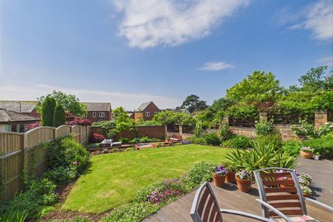 2 Hamilton Close, Powick, Worcester, WR2 4NH
