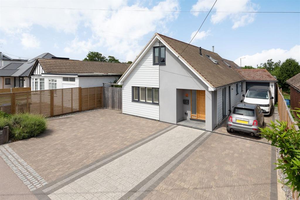 Herne Bay Road, Tankerton, Whitstable 3 bed detached house for sale £