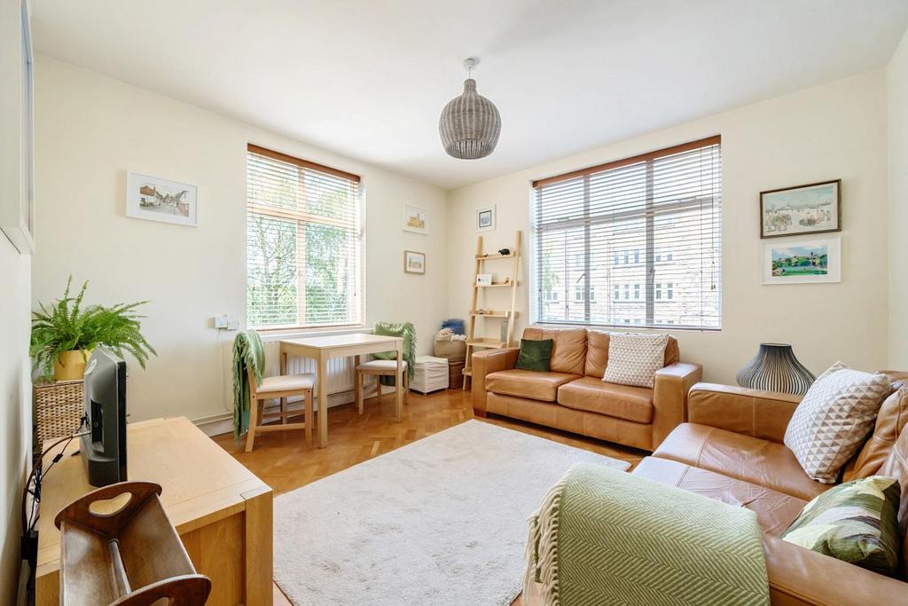 Lee Terrace, Blackheath 1 bed flat for sale £450,000