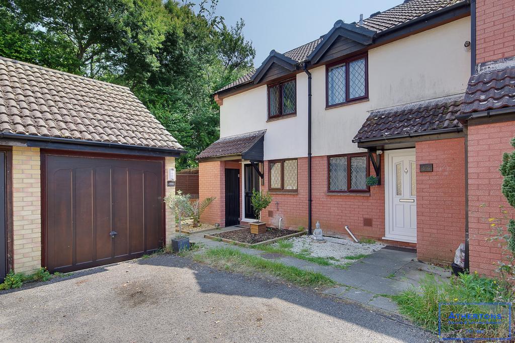 Cucklington Gardens, Bournemouth, BH9 2 bed end of terrace house for