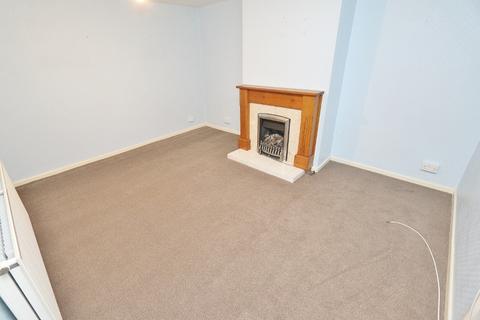 3 bedroom terraced house to rent, Hillrise Road, Collier Row Essex, RM5