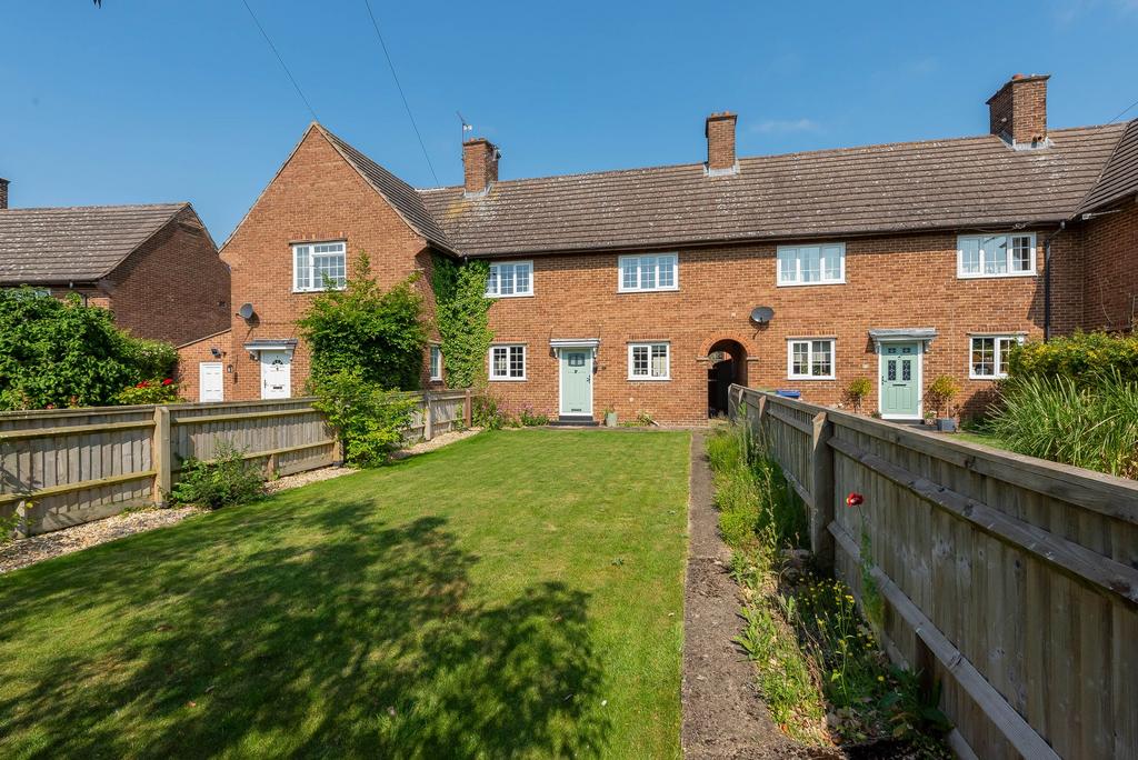 Bunkers Hill, Kidlington, OX5 3 bed terraced house for sale £450,000