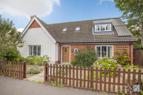 2 Bishops Park, Dereham, NR19 2GA