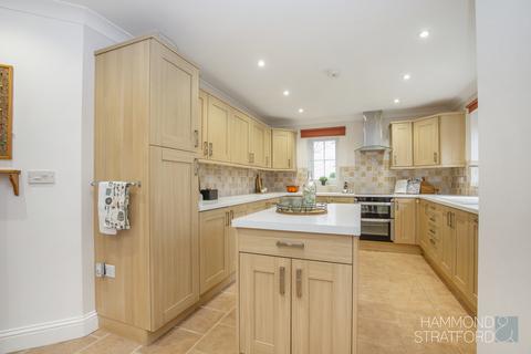 2 Bishops Park, Dereham, NR19 2GA