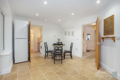 2 Bishops Park, Dereham, NR19 2GA