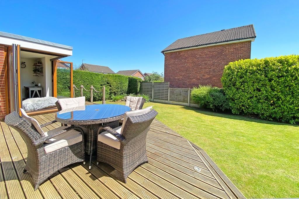 Masham Close, Harrogate 5 bed detached house £525,000