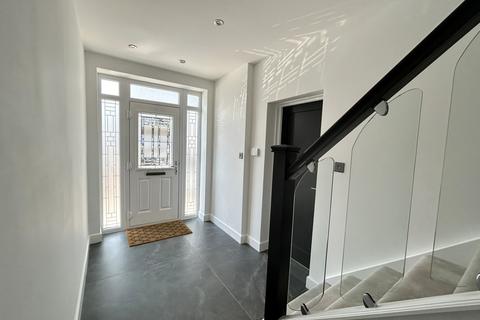 53 Longmore Road, Shirley, Solihull, B90 3DZ