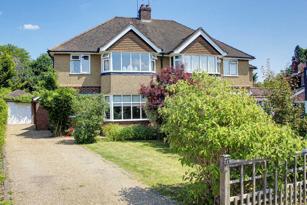 Balmore Drive, Caversham, Reading 3 bed semidetached house £799,950