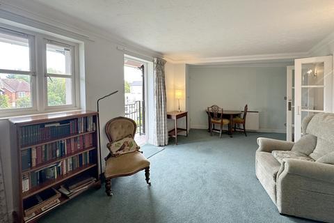 1 bedroom apartment for sale, Bucklers Court, Lymington SO41
