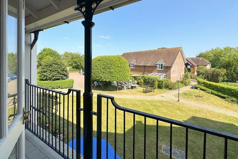 1 bedroom apartment for sale, Bucklers Court, Lymington SO41