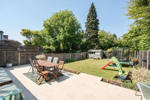 18 East Drive, Carshalton, SM5 4PB