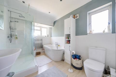 18 East Drive, Carshalton, SM5 4PB