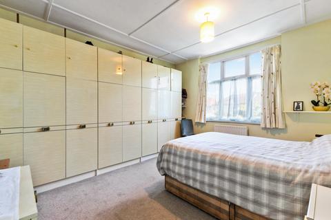 52 Westcroft Road, Carshalton, SM5 2TG