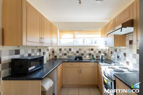 5 bedroom end of terrace house to rent, Cross Farm Road, Harborne, B17