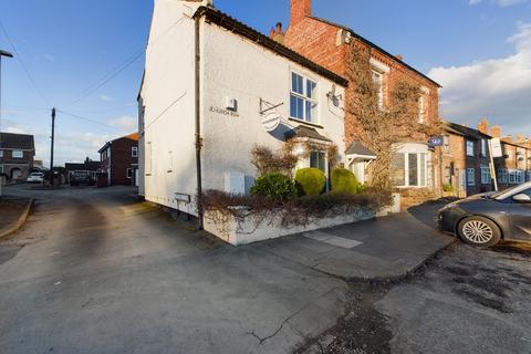 3 bedroom end of terrace house for sale, Church Row, Hurworth