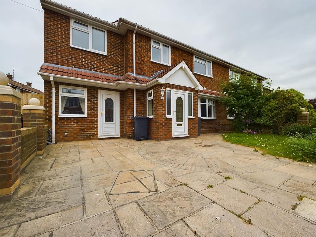 Feetham Avenue, Darlington 4 bed semidetached house for sale £200,000