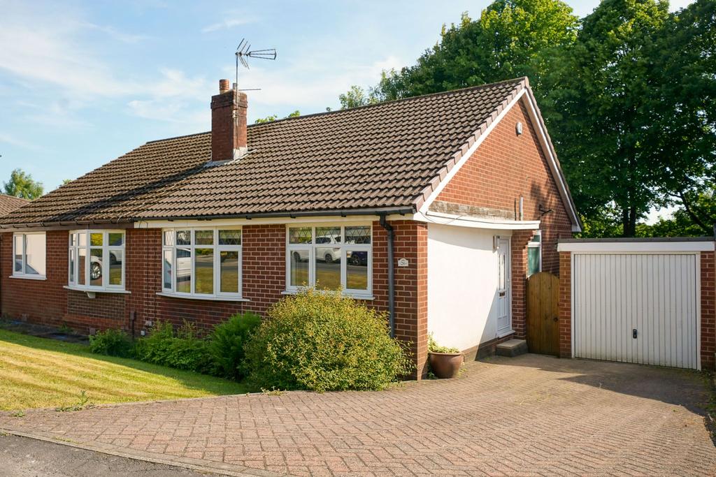 Briggs Fold Road, Egerton, Bolton, BL7 2 bed semidetached bungalow for