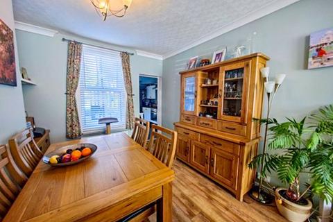 49 Bramblebury Road, London, SE18 7TF
