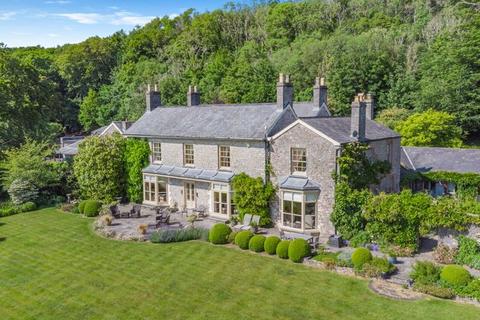 6 bedroom character property for sale, New Beaupre House, St. Hilary, The Vale of Glamorgan, CF71 7DP